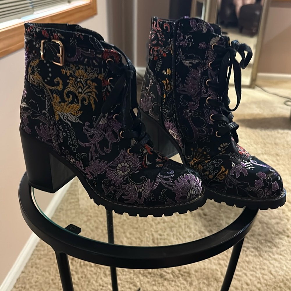 Multicolor ankle boots buckle on the side, lays up the front zips on the side